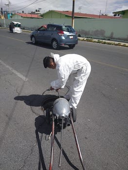 Servicio de fontanería y desazolve de tuberías sanitarias e hidráulicas en la <b>Colonia  Lomas de Bezares</b>
